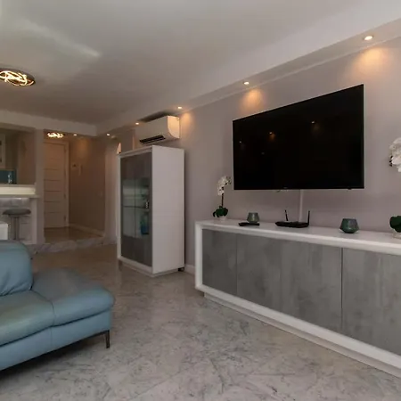 Park Santiago Iv 181 - Two Bed With Pool And Sea View Apartment Playa de las Americas (Tenerife)