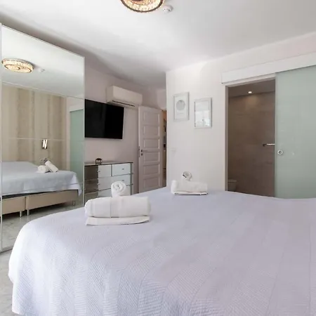 Park Santiago Iv 181 - Two Bed With Pool And Sea View Apartment Playa de las Americas (Tenerife)
