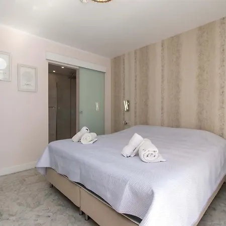 Park Santiago Iv 181 - Two Bed With Pool And Sea View Apartment Playa de las Americas (Tenerife)